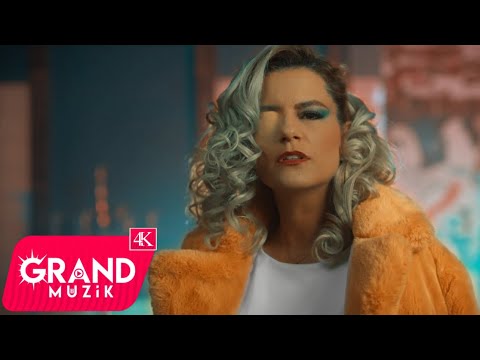 Deniz Okur - Kim Vardıki Yanımda (Official Video)