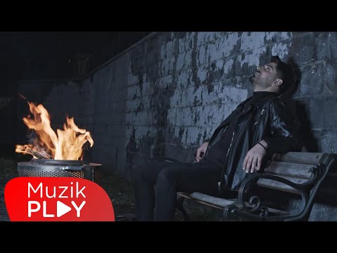 Ülhak Demir - Yabancı Gibisin (Official Video)