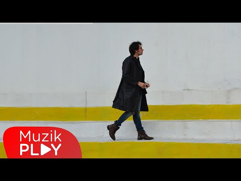 Emre Çetinberk - Bana Yalan Anlatma (Official Video)
